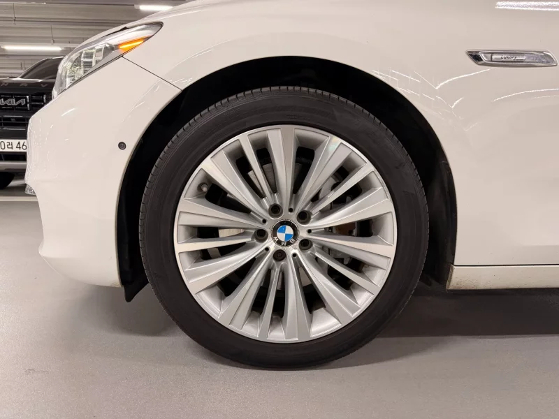 BMW 5-Series Gran Turismo