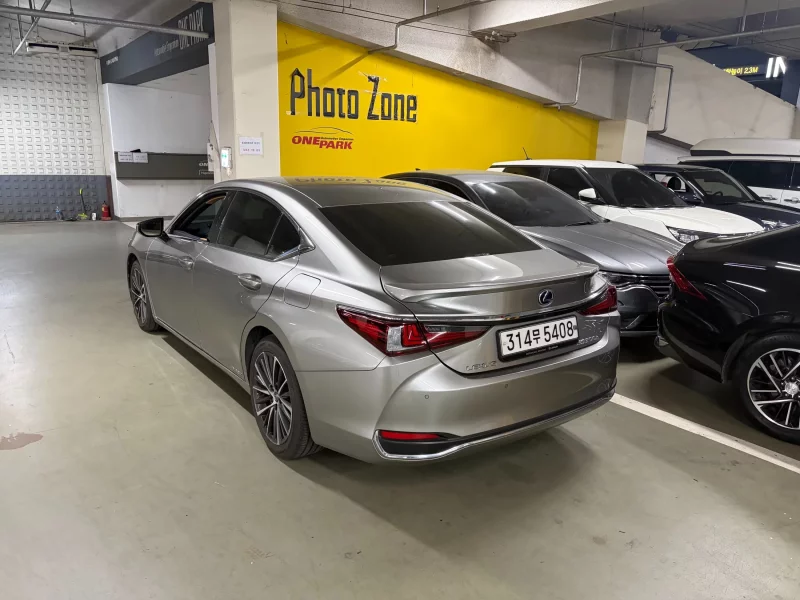 Lexus ES300h