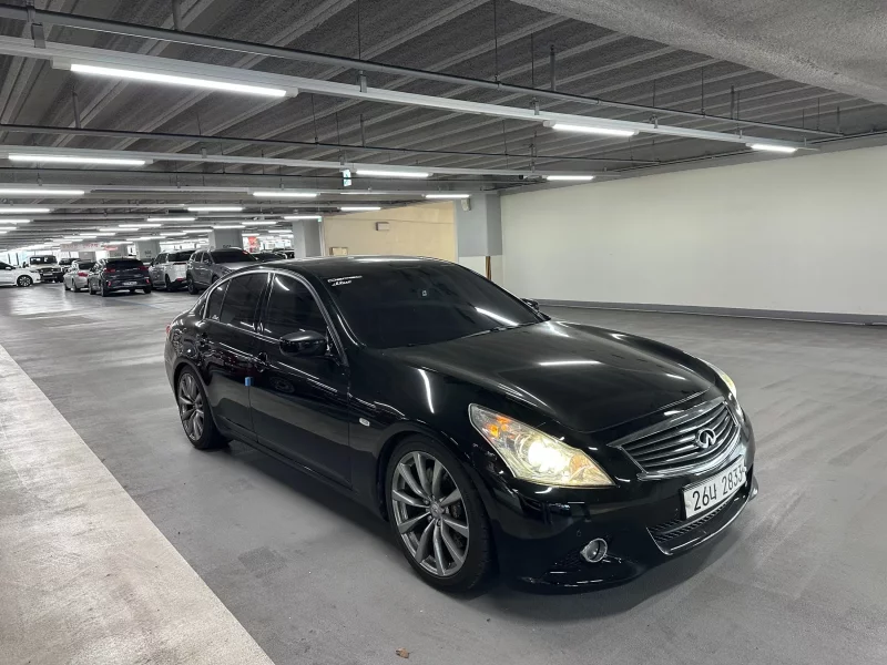 Infiniti G