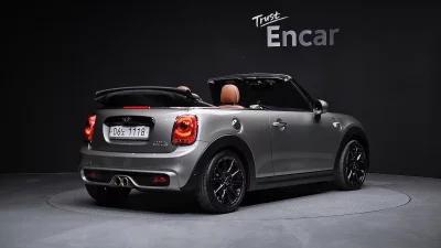 MINI Cooper Convertible
