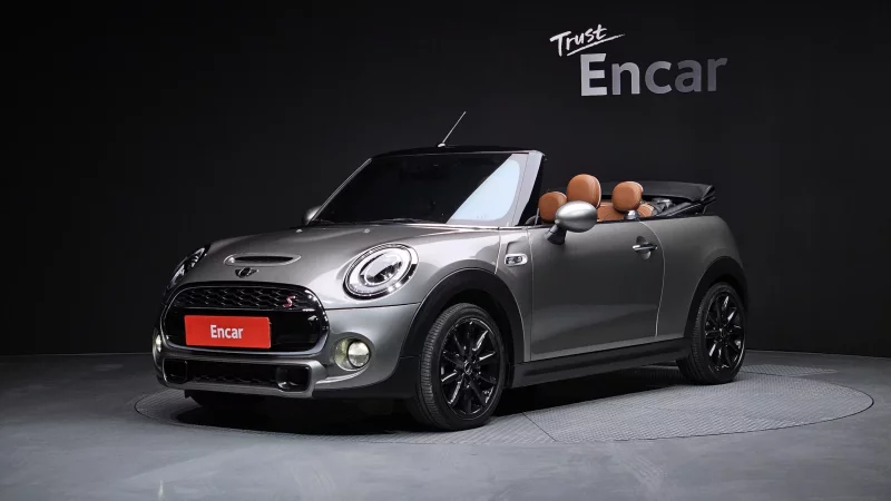 MINI Cooper Convertible