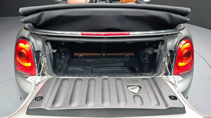 MINI Cooper Convertible