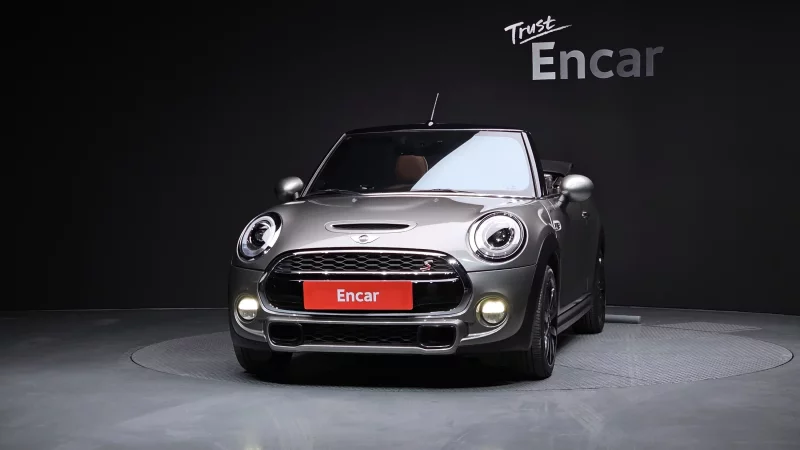 MINI Cooper Convertible