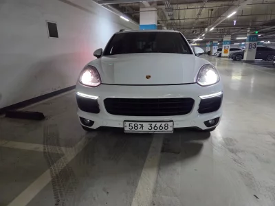 Porsche CAYENNE