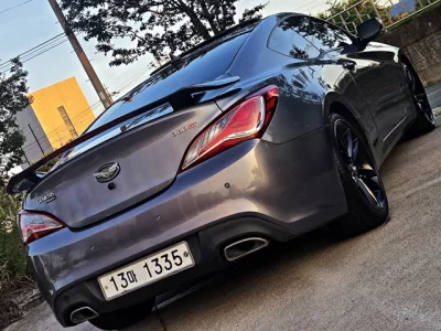 Hyundai Genesis