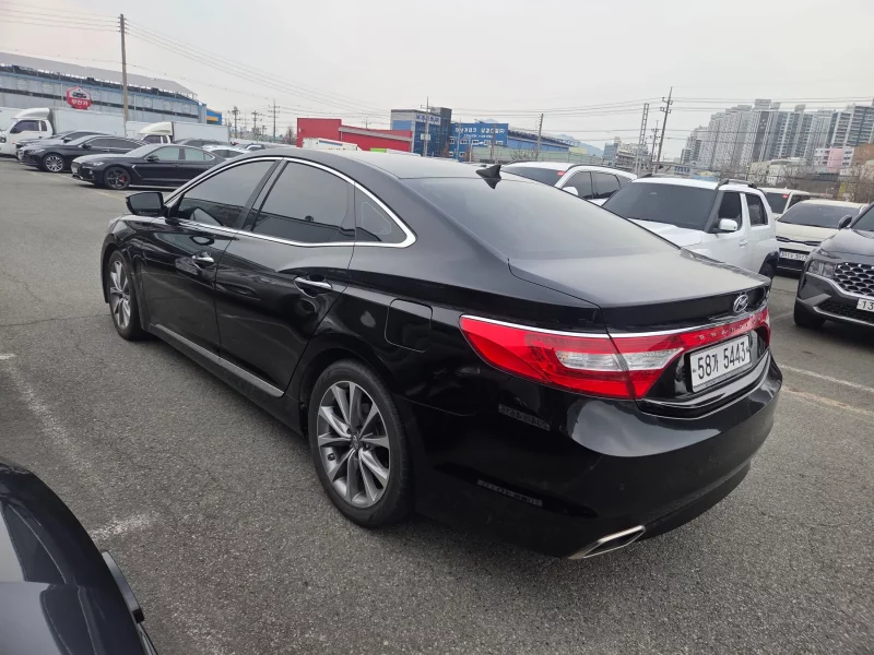 Hyundai Grandeur