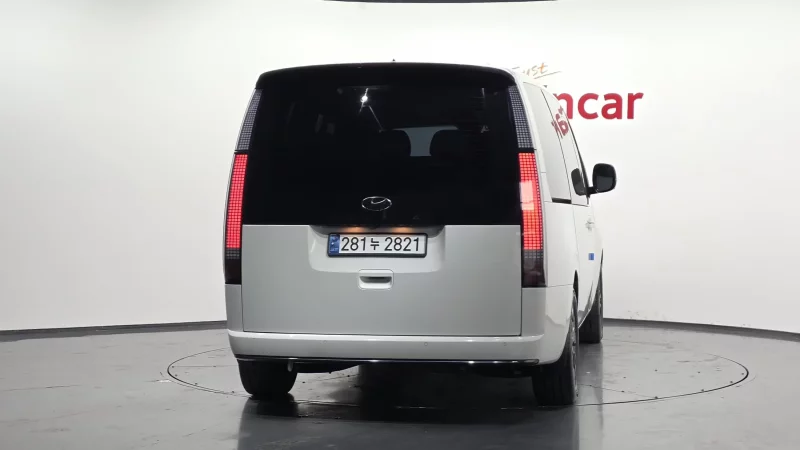 Hyundai Staria