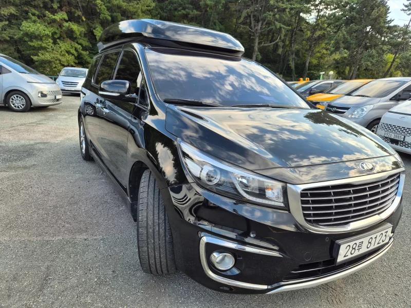 Kia Carnival