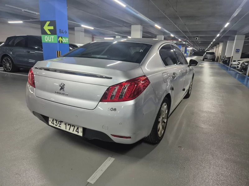 Peugeot 508