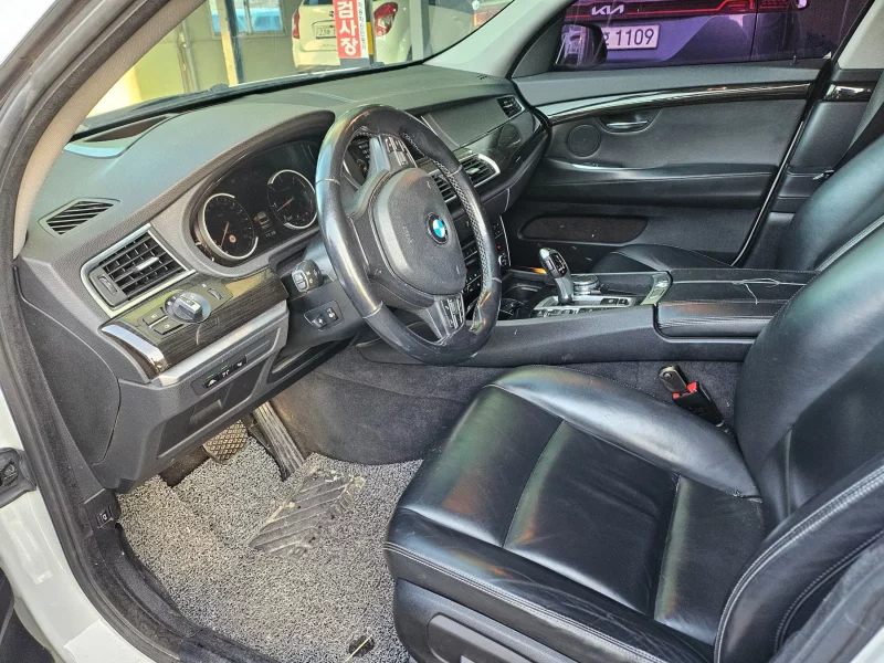 BMW 5-Series Gran Turismo