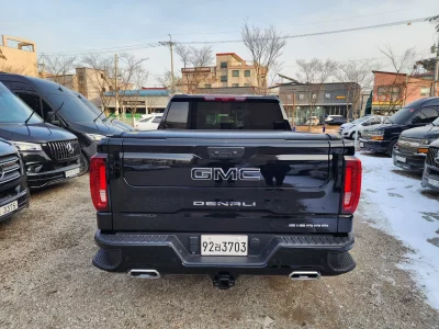 GMC SIERRA