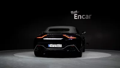 Aston Martin VANTAGE