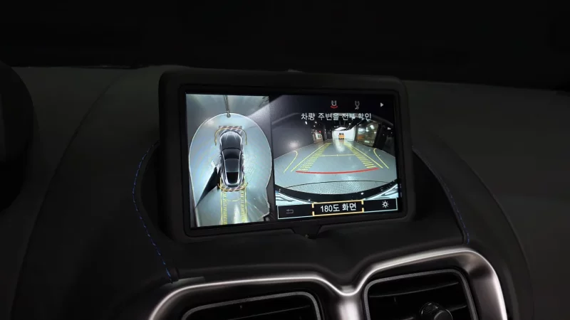 Aston Martin VANTAGE