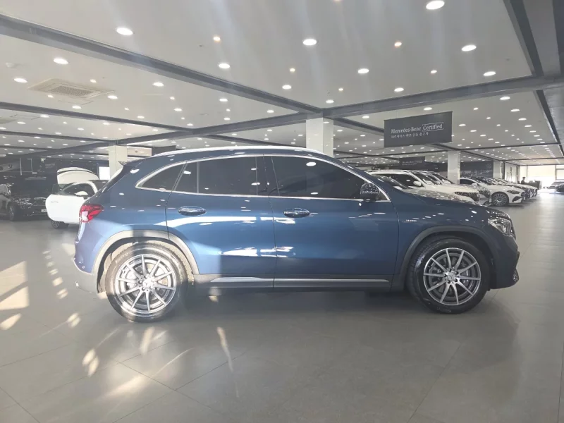 Mercedes-Benz GLA-Class