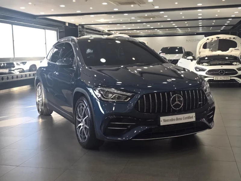 Mercedes-Benz GLA-Class