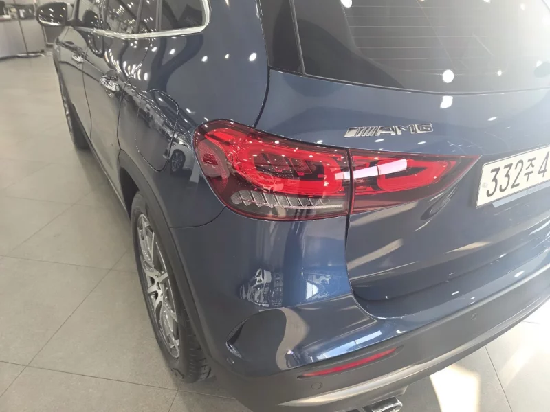 Mercedes-Benz GLA-Class