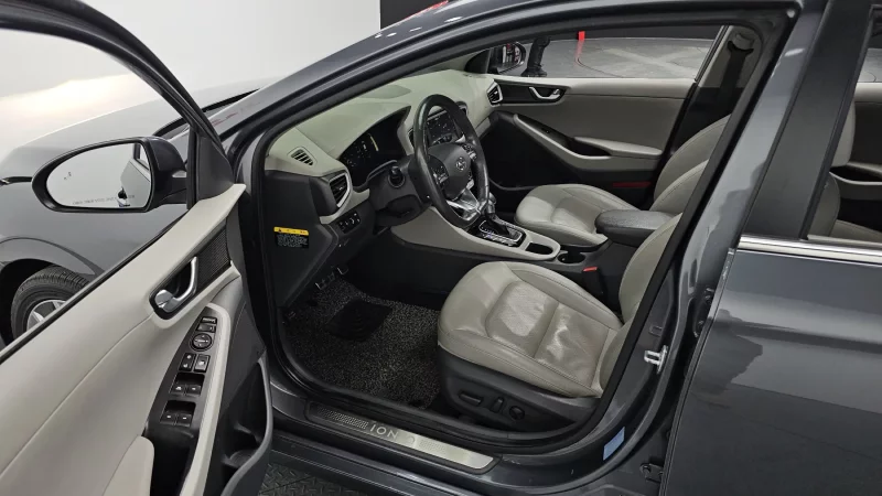 Hyundai Ioniq