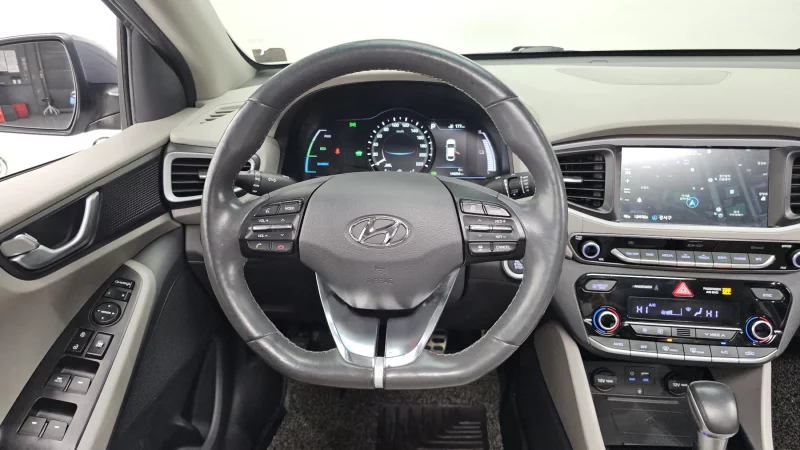 Hyundai Ioniq