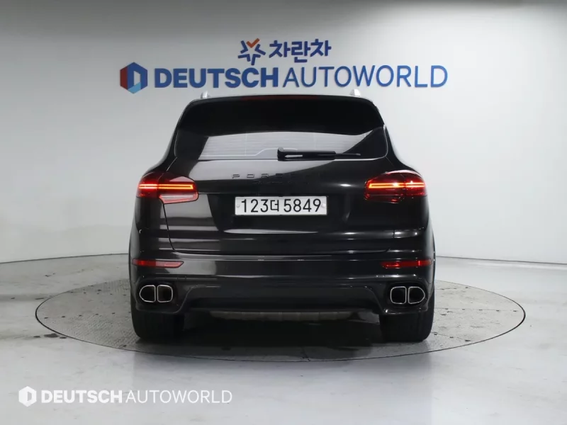 Porsche CAYENNE