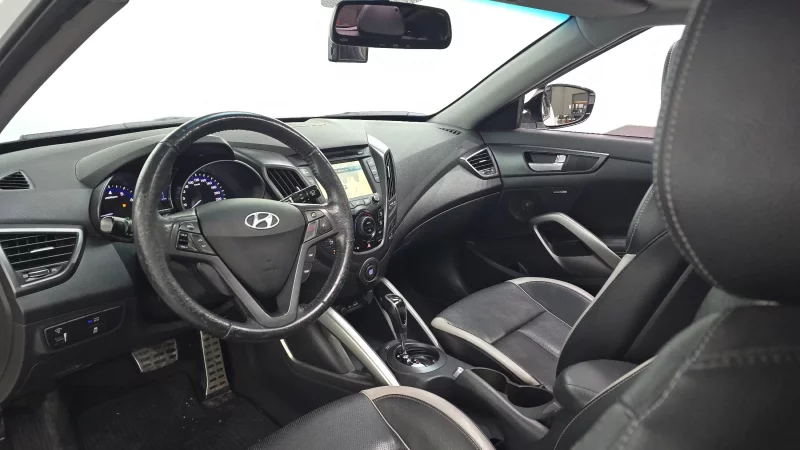 Hyundai Veloster