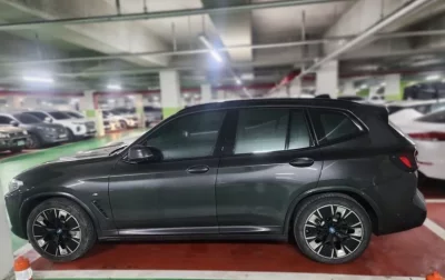 BMW iX3
