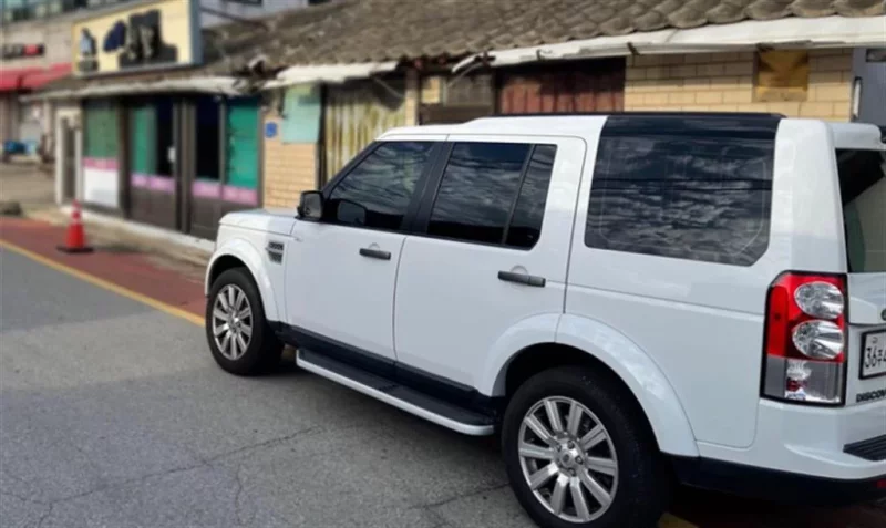 Land Rover DISCOVERY