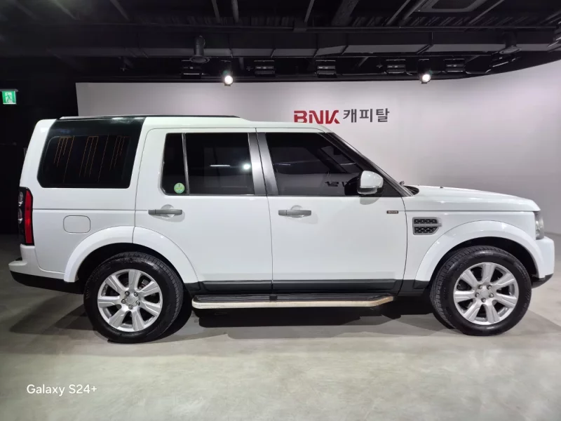 Land Rover DISCOVERY