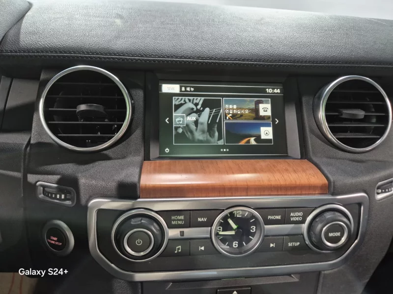 Land Rover DISCOVERY