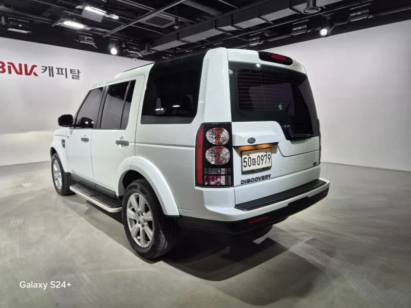 Land Rover DISCOVERY