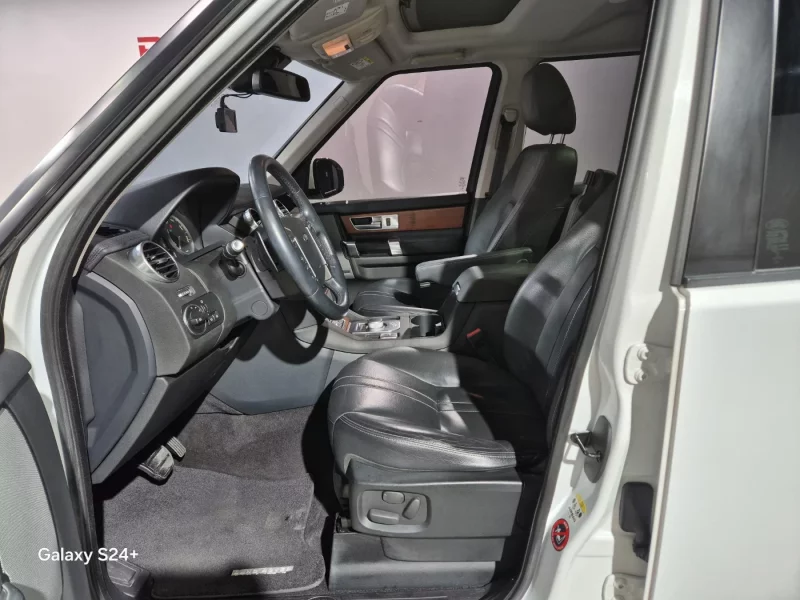 Land Rover DISCOVERY