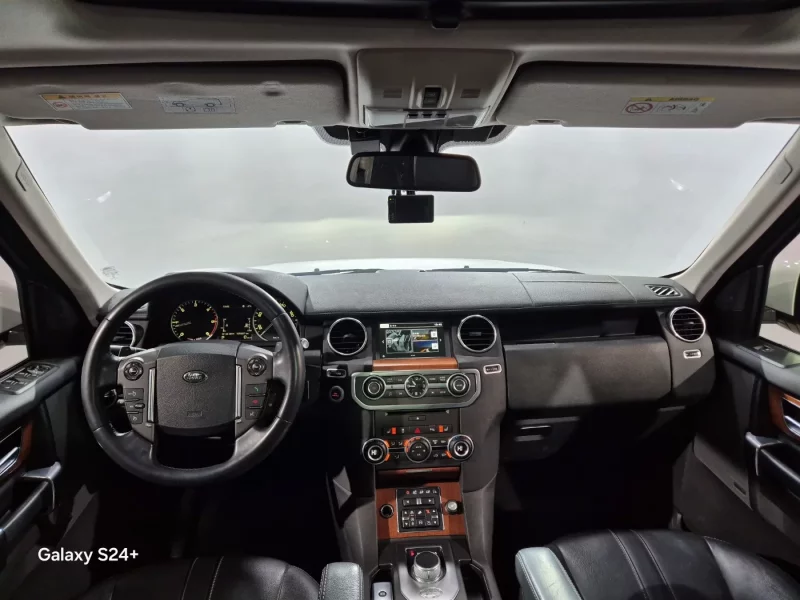 Land Rover DISCOVERY