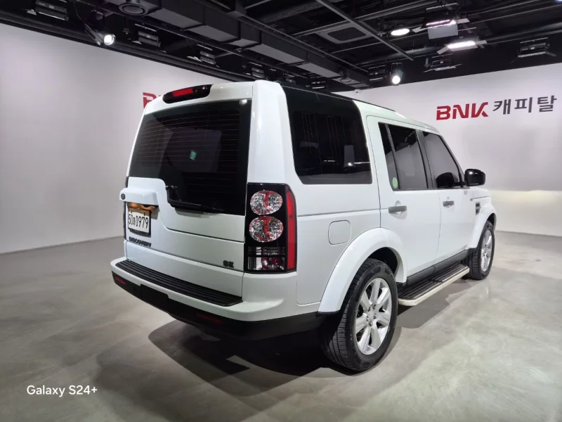 Land Rover DISCOVERY