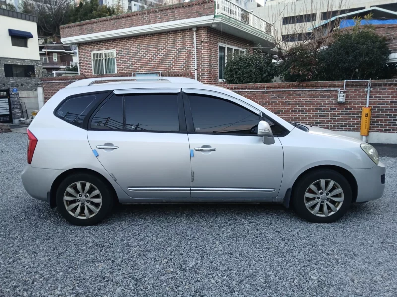 Kia Carens