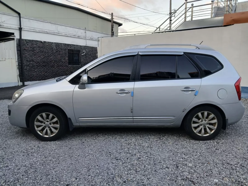 Kia Carens