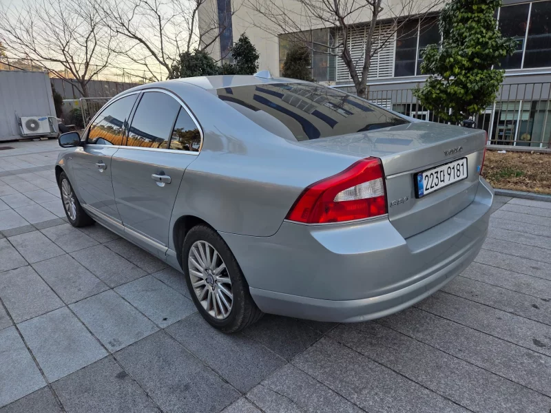 Volvo S80