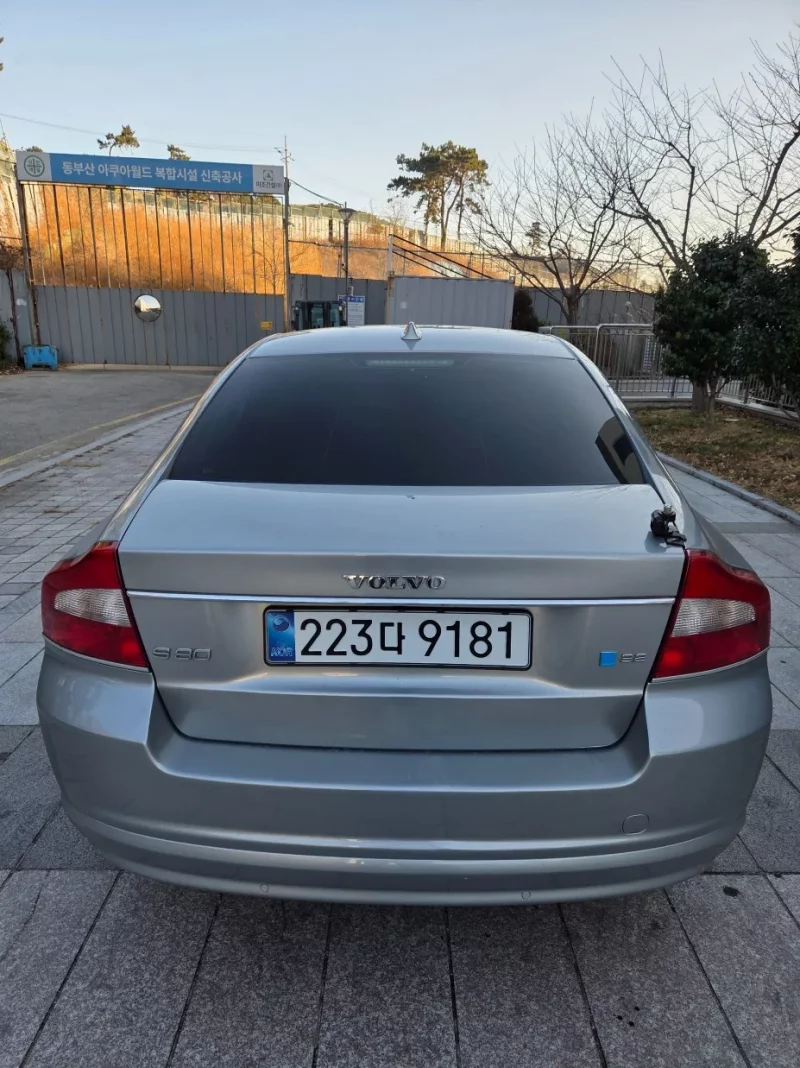 Volvo S80