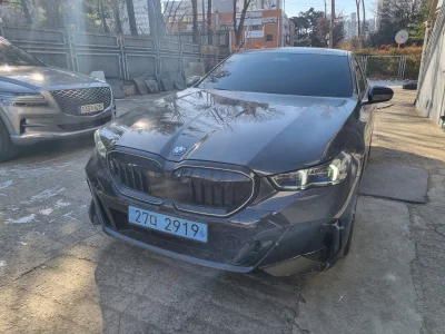 BMW i5