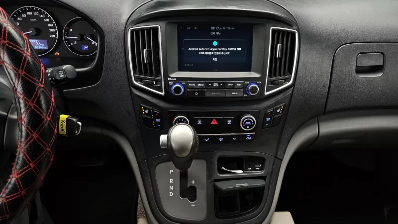 Hyundai Starex