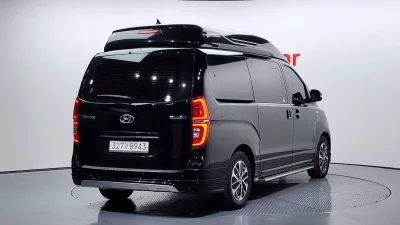 Hyundai Starex