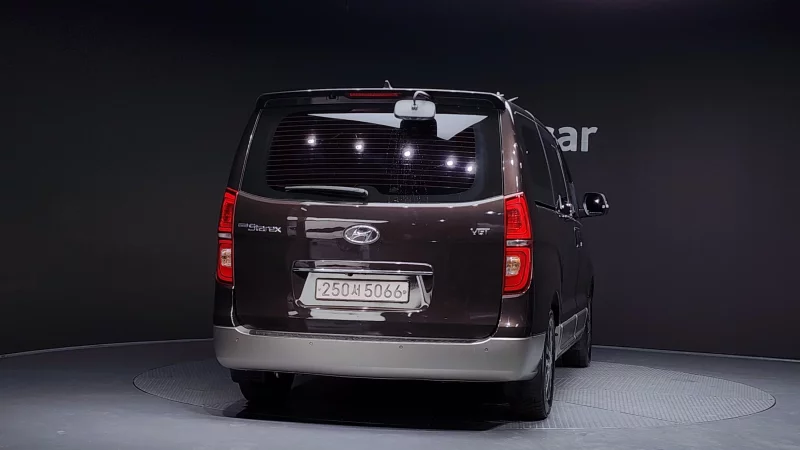 Hyundai Grand Starex