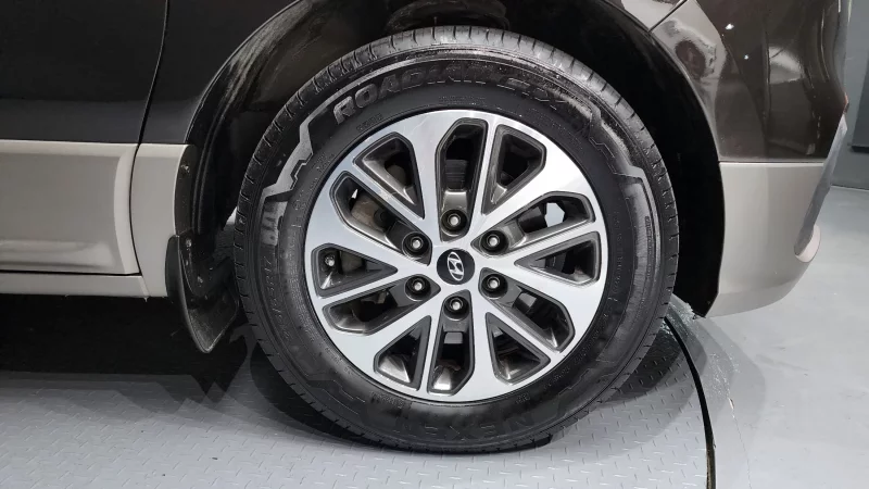 Hyundai Grand Starex