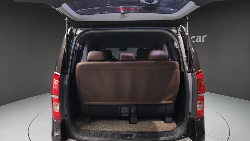 Hyundai Grand Starex