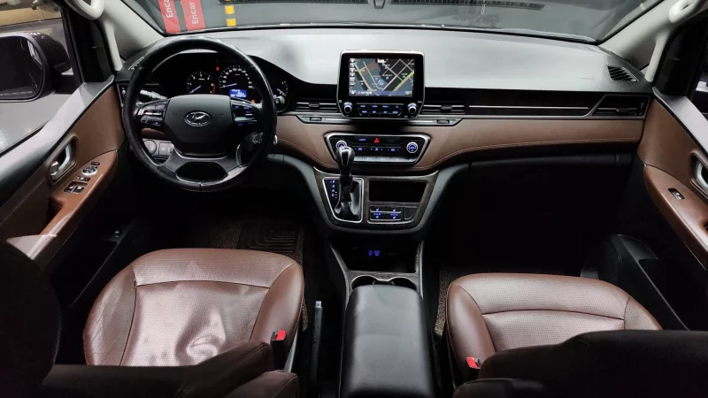Hyundai Grand Starex