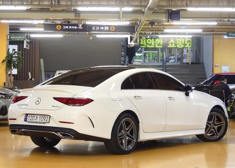 Mercedes-Benz CLS-Class