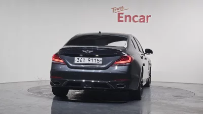 Genesis G70