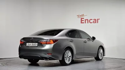 Lexus ES350
