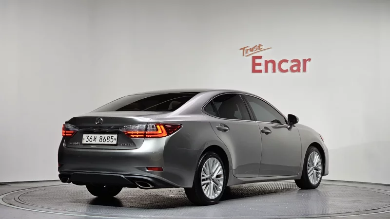 Lexus ES350