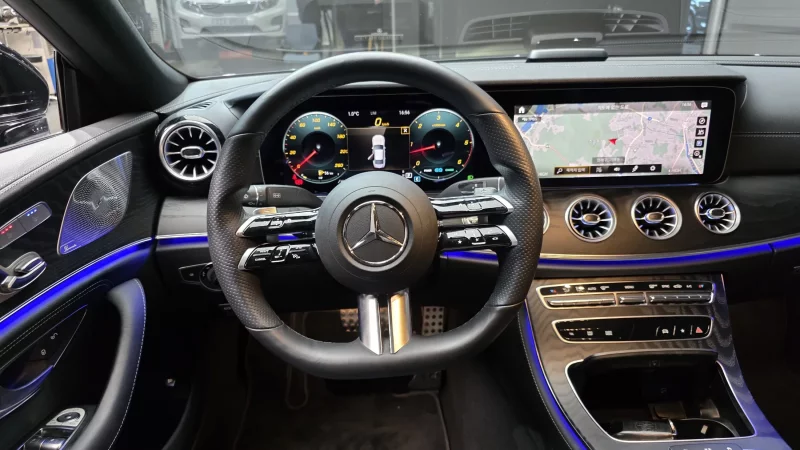 Mercedes-Benz CLS-Class