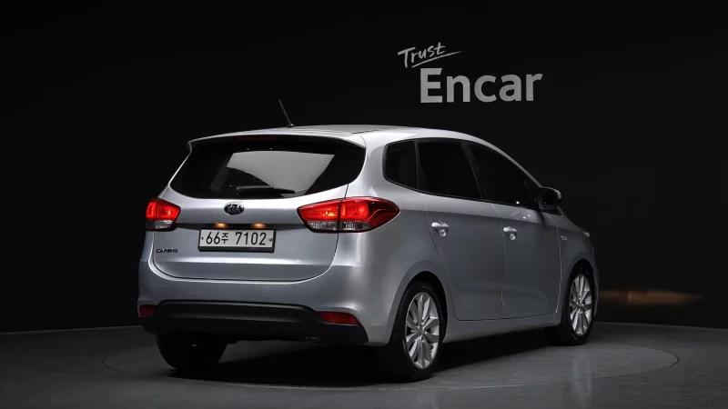 Kia Carens