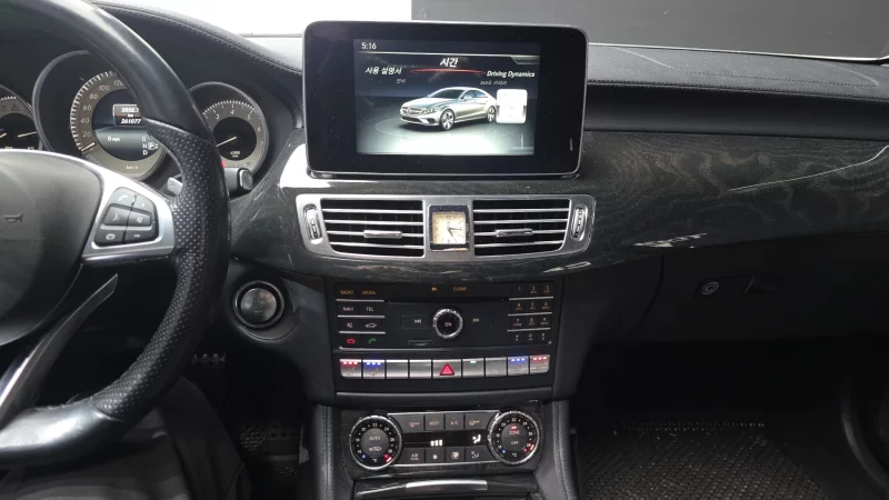 Mercedes-Benz CLS-Class